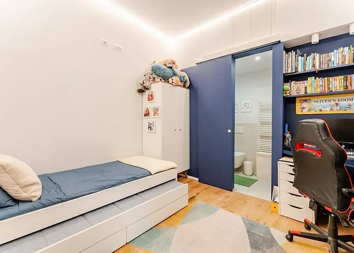 Refined Two-bedrooms Apartamento