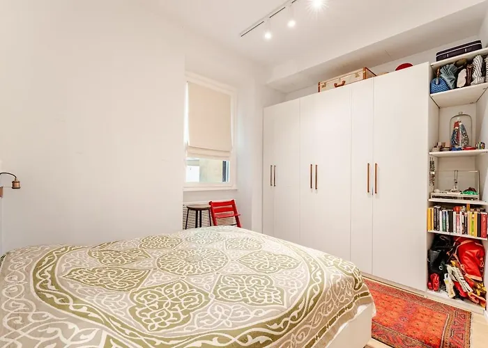 Refined Two-bedrooms Roma